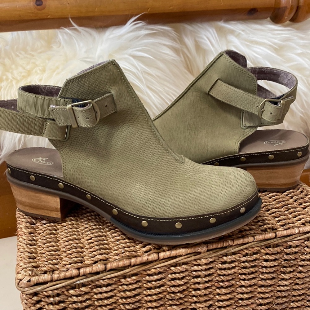 Chaco Clogs